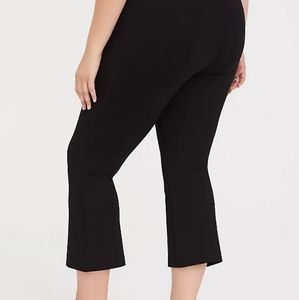 Studio Ponte Crop Flare Slim Fix Pixie Pant